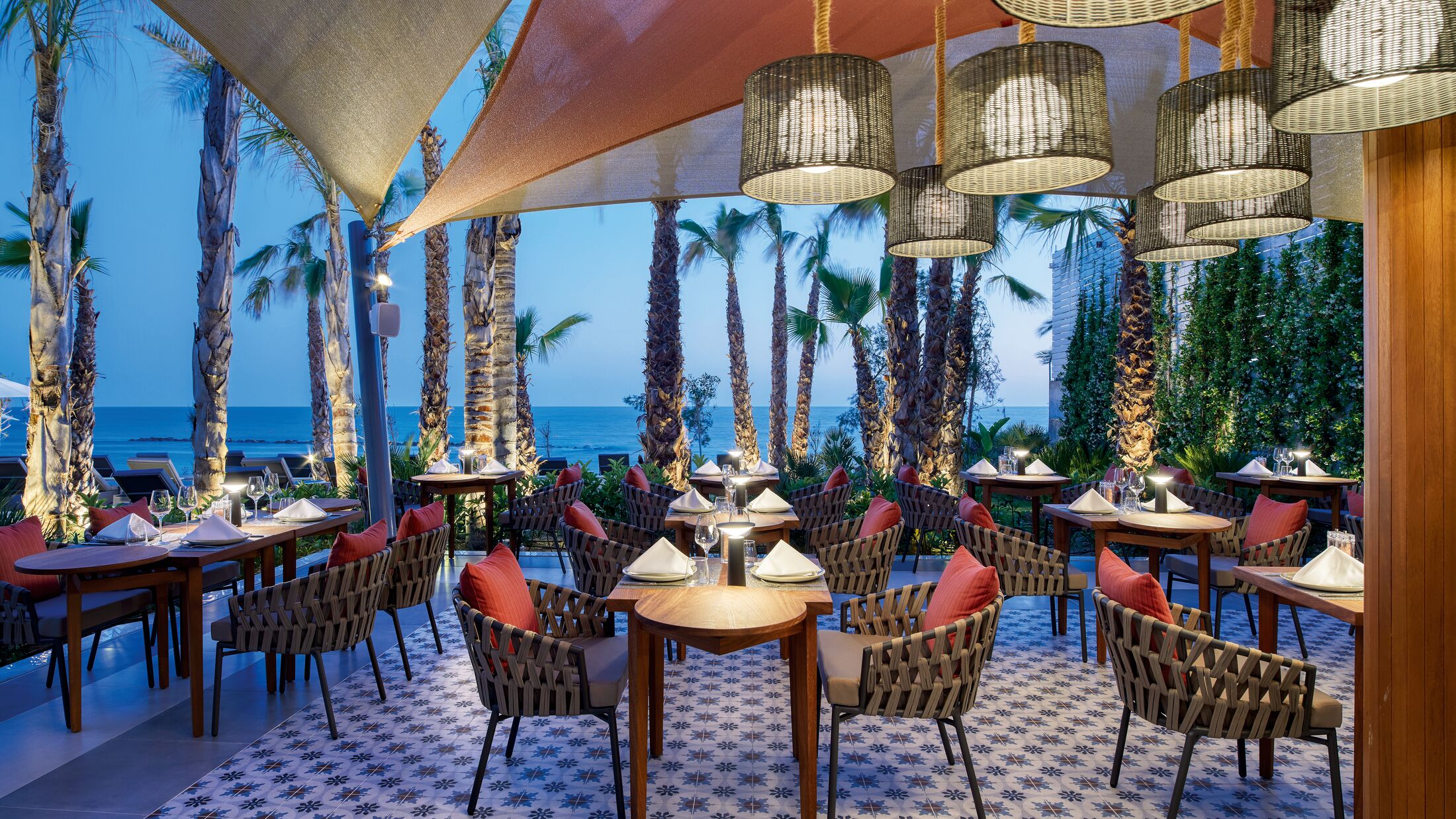 a table topped with lots of furniture