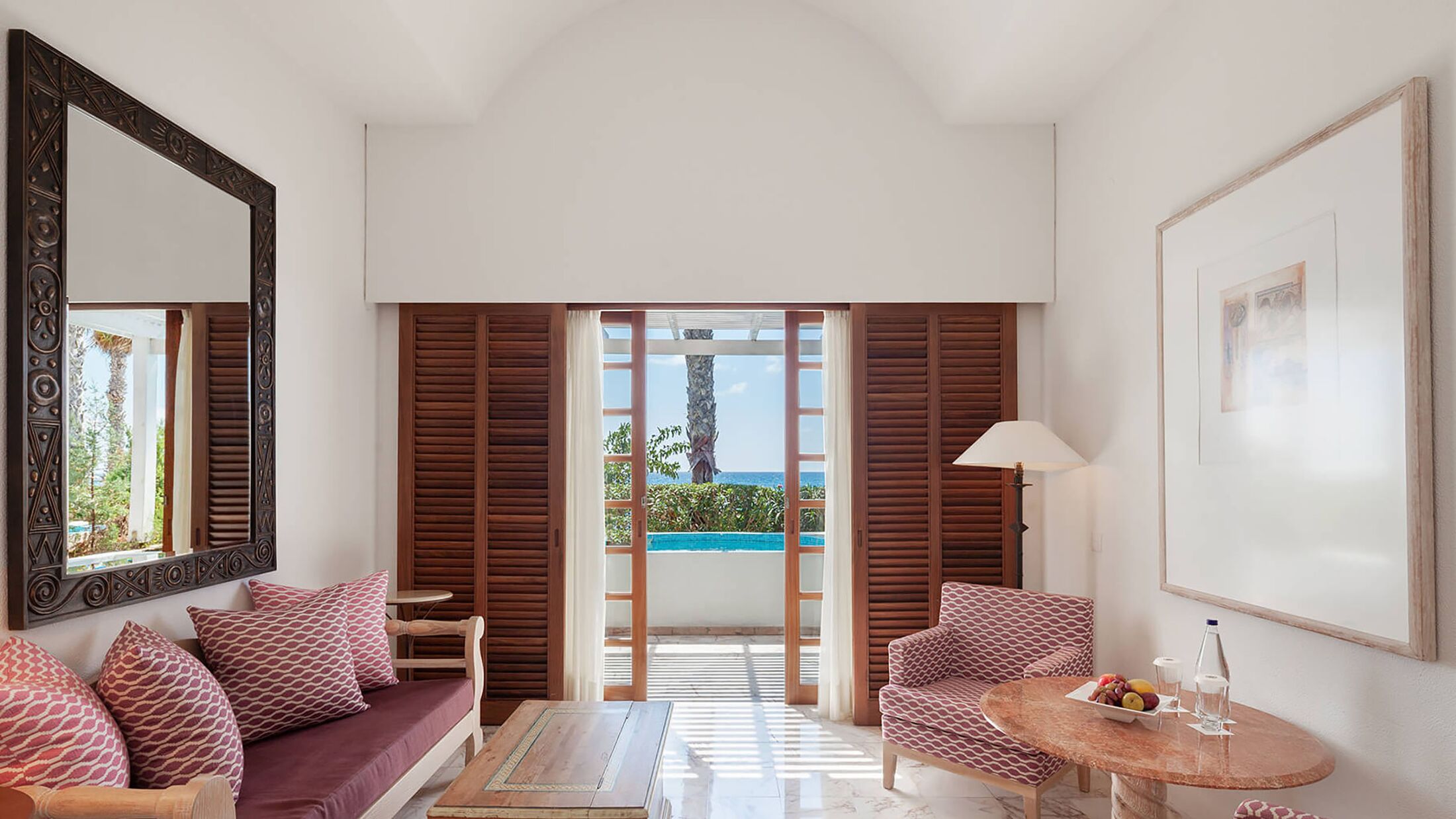 Garden Studio Suite with Whirlpool and Sea View