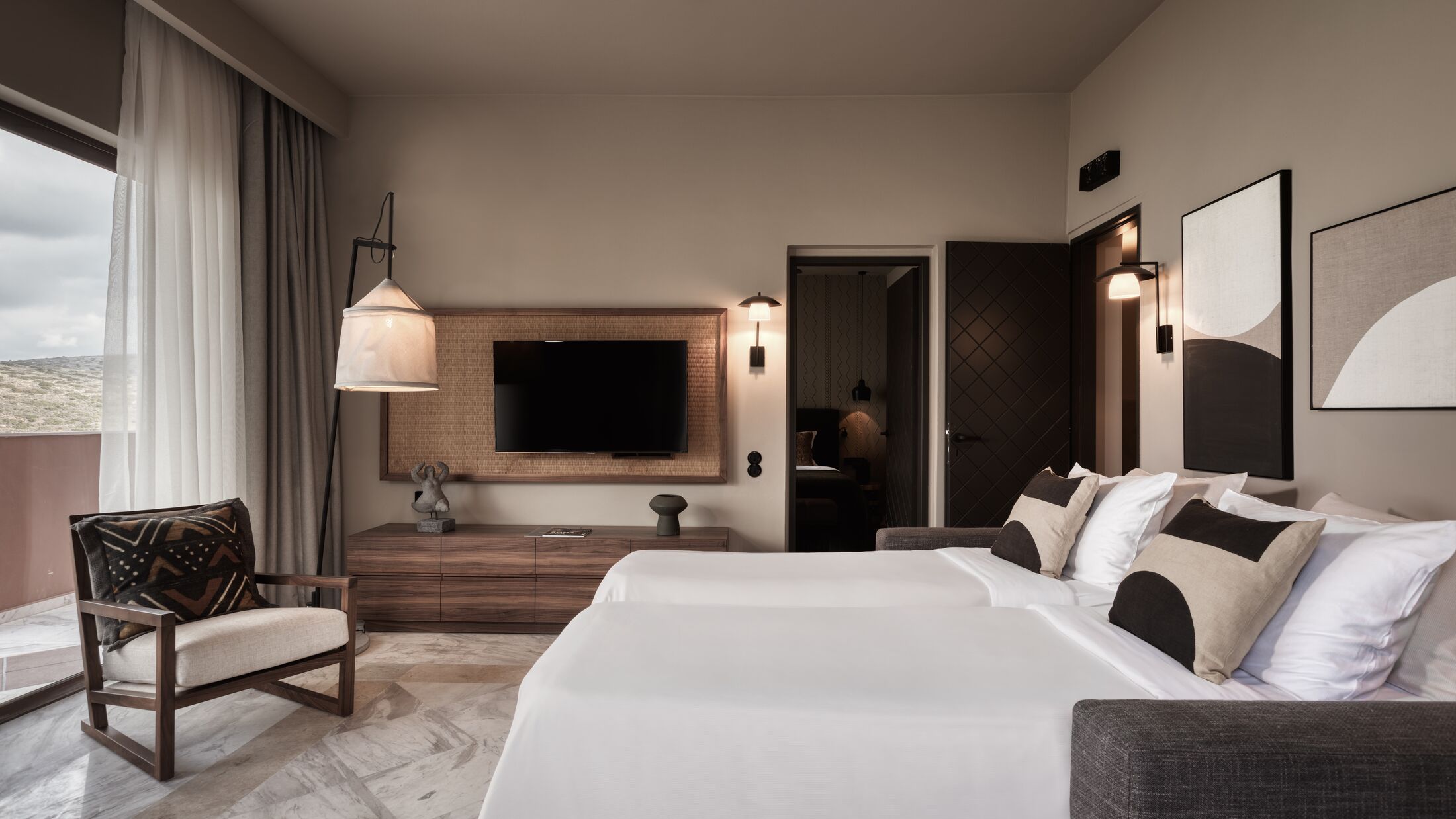 Domes-Elounda-2024-Family-Suite-Jacuzzi-001-118417-Hybris