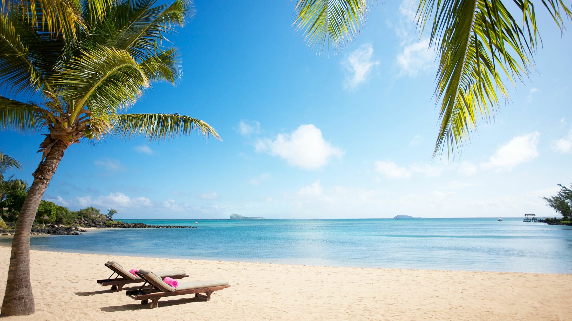 Grande-Gaube-2020-Beach-View-001-085065-Hybris